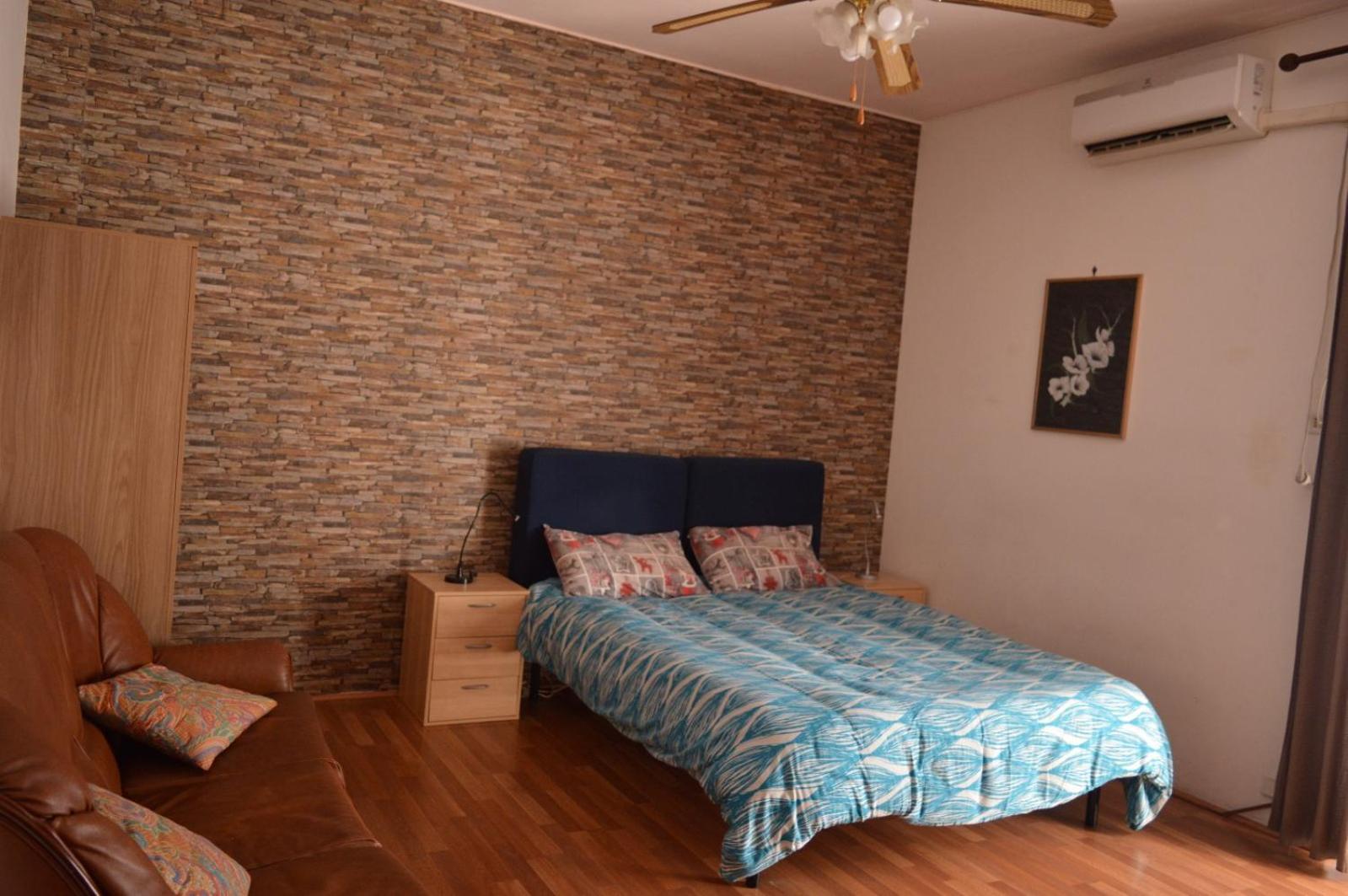 Elena's House *